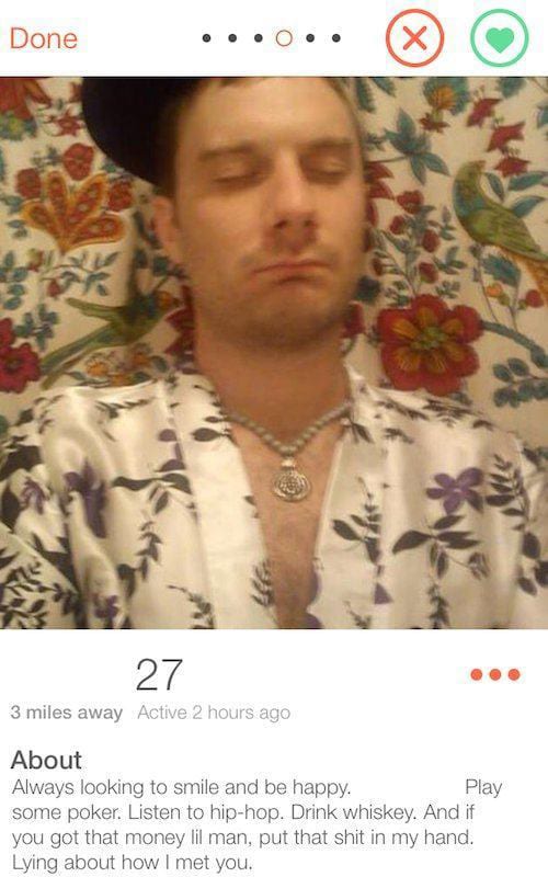 10 Tinder Profiles That Prove Humans Are The Weirdest